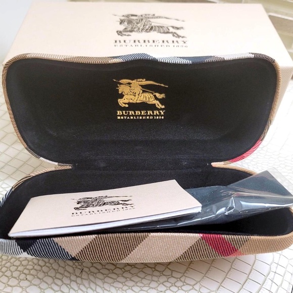 Brand New Classic BURBERRY Glass Case Full Size with Box, Cloth & Papers. - Picture 1 of 9